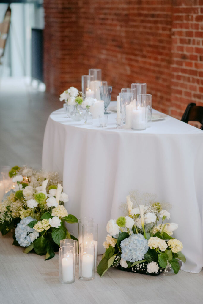 Sweetheart table